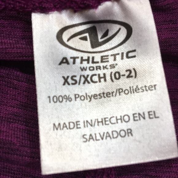 Long Sleeve Athletic Top NWT - Picture 4 of 4